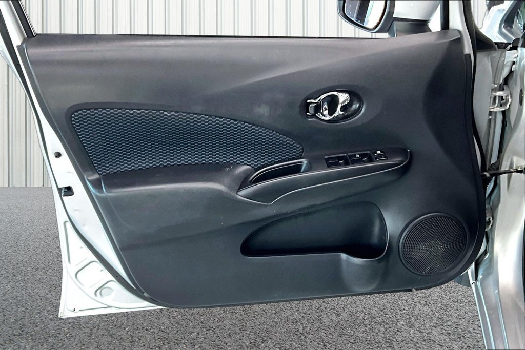 Used 2017 Nissan Versa Note SV FWD image 18