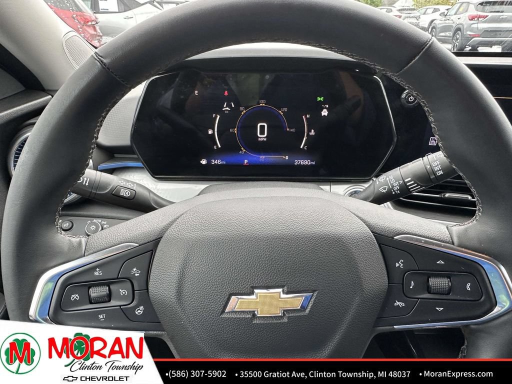 Certified 2024 Chevrolet Trax LT w/ Driver Confidence Package FWD image 17