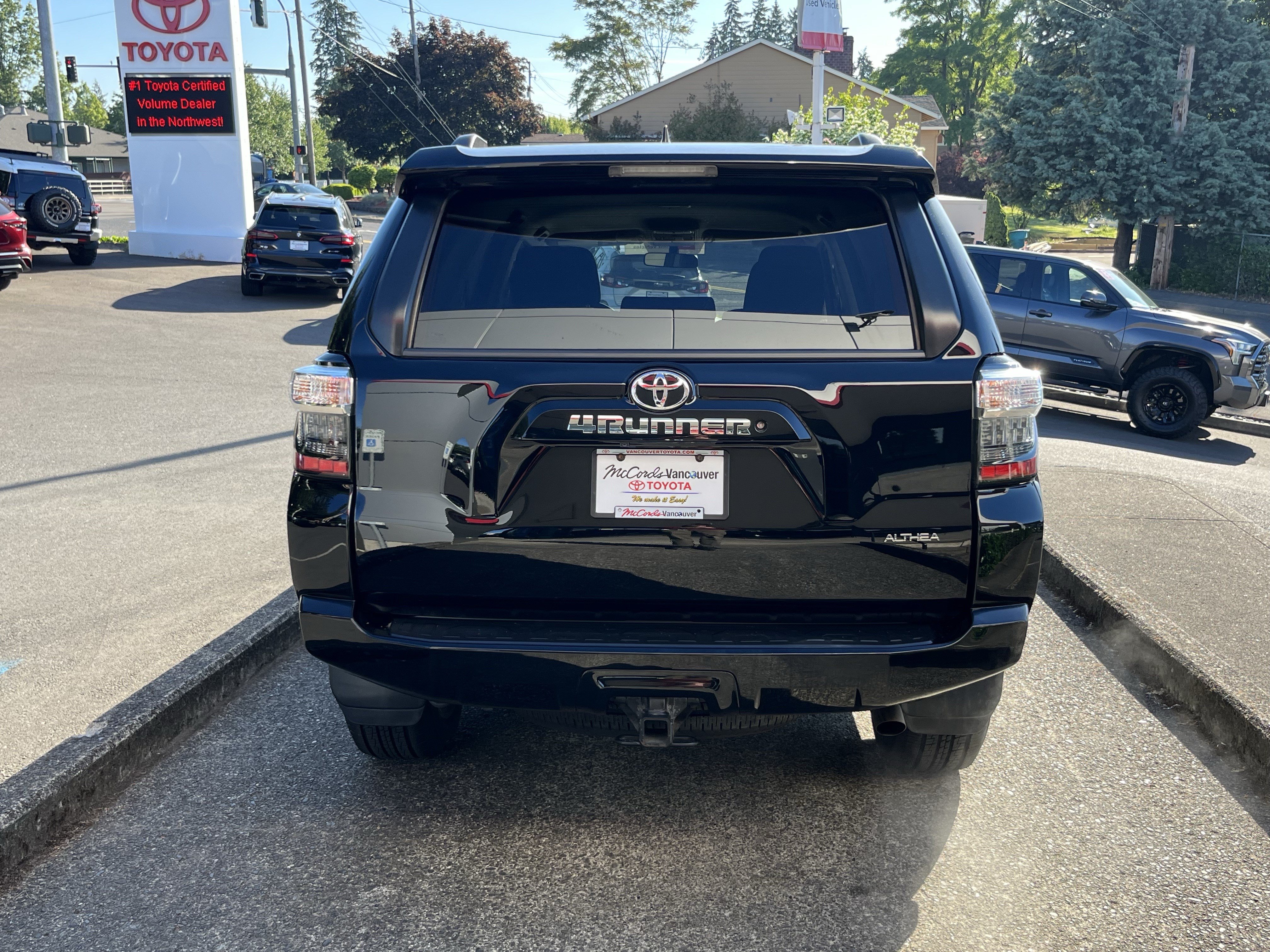 Certified 2019 Toyota 4Runner SR5 AWD/4WD image 5