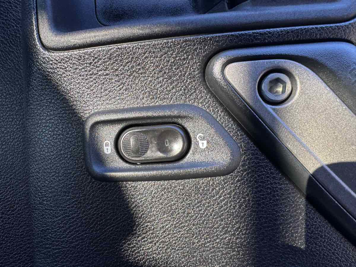 Used 2013 Jeep Wrangler Unlimited Sport AWD/4WD image 38