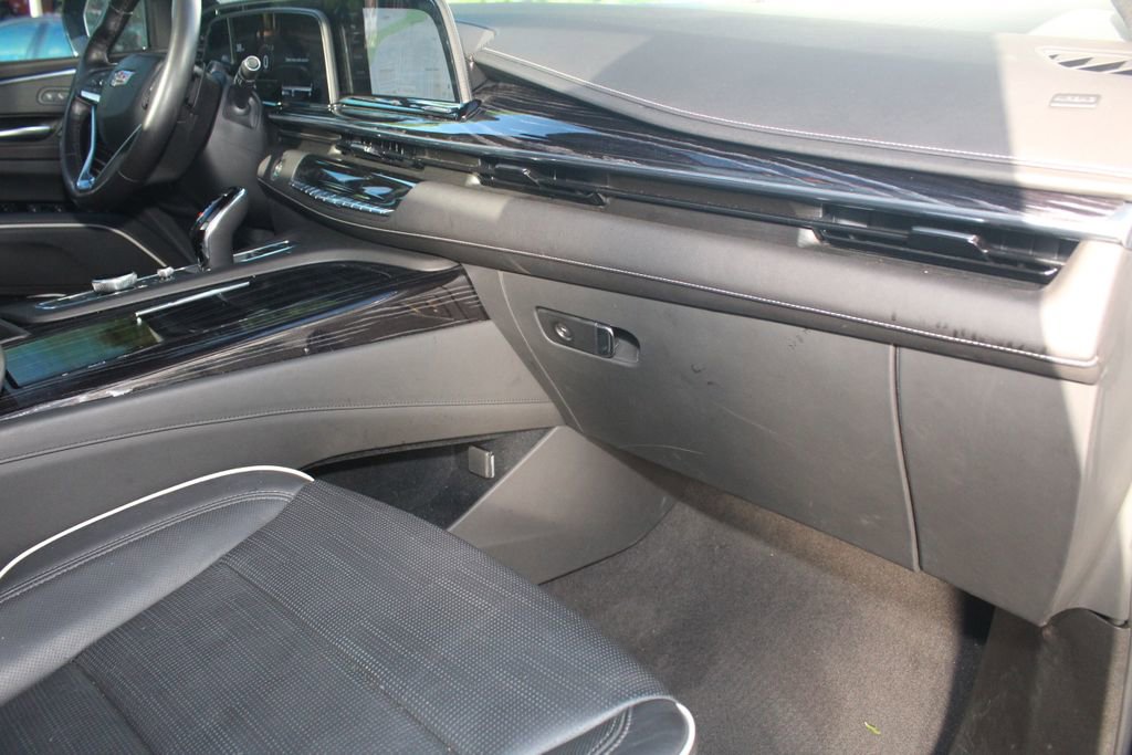 Used 2022 Cadillac Escalade ESV Sport w/ Touring Package AWD/4WD image 29