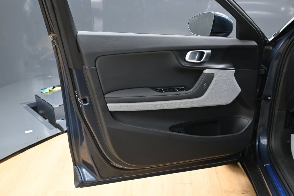 Used 2024 Polestar Polestar 2 AWD/4WD image 31