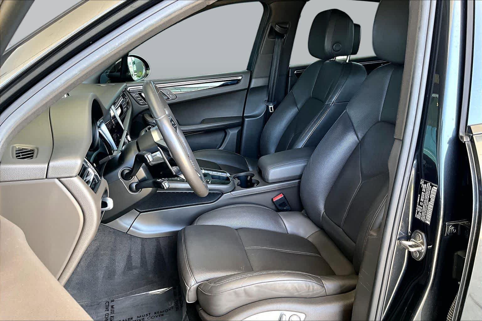 Used 2019 Porsche Macan AWD/4WD image 8