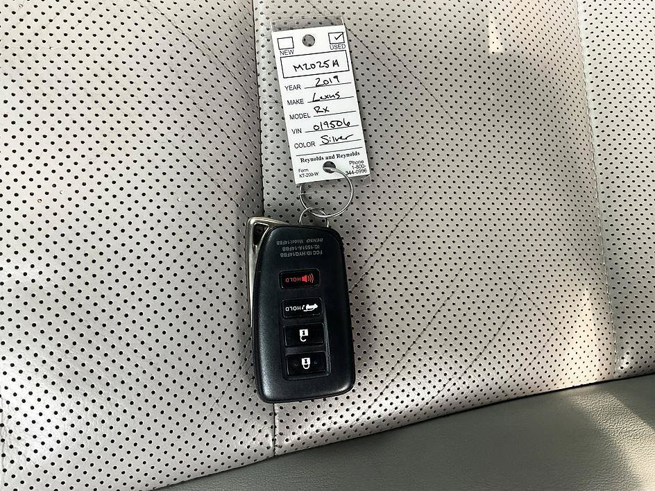 Used 2019 Lexus RX 350L AWD image 31