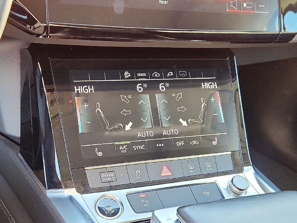 Certified 2024 Audi Q8 e-tron Premium AWD/4WD image 7