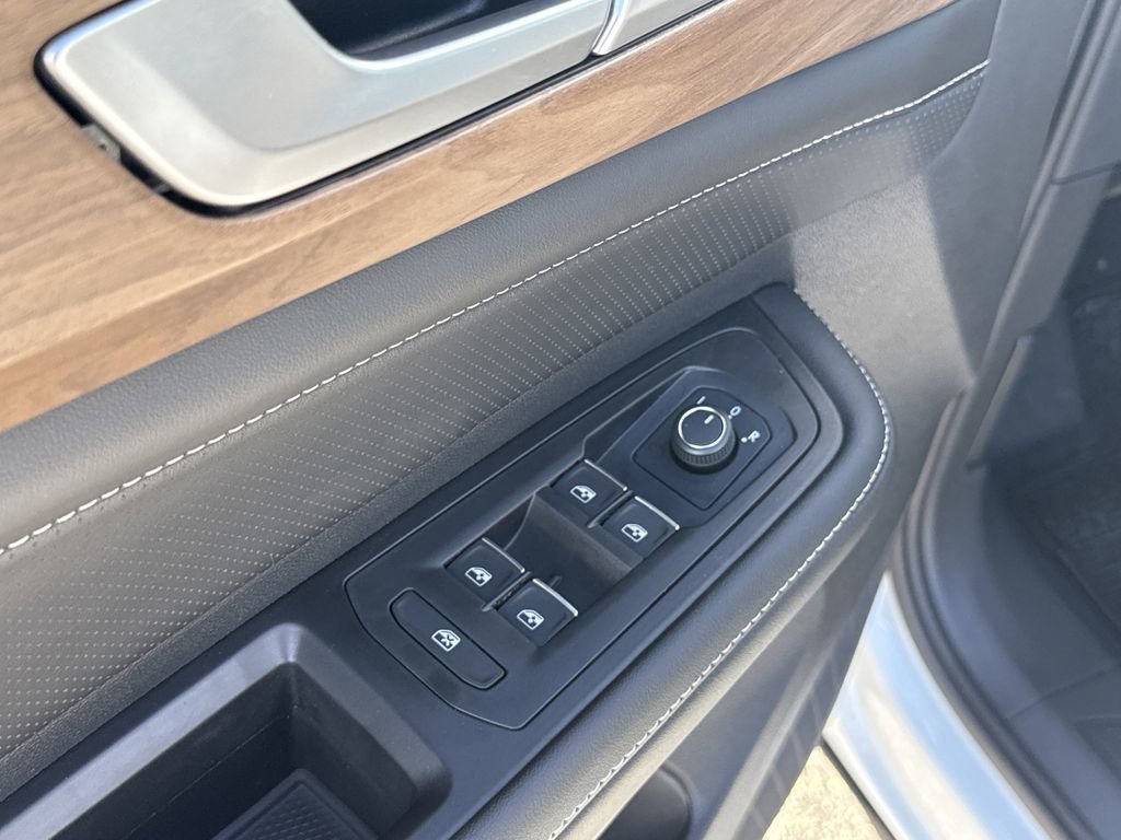 New 2026 Volkswagen Atlas SE image 11