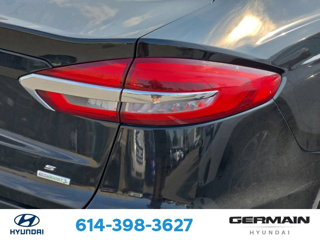 Used 2020 Ford Fusion SE FWD image 10
