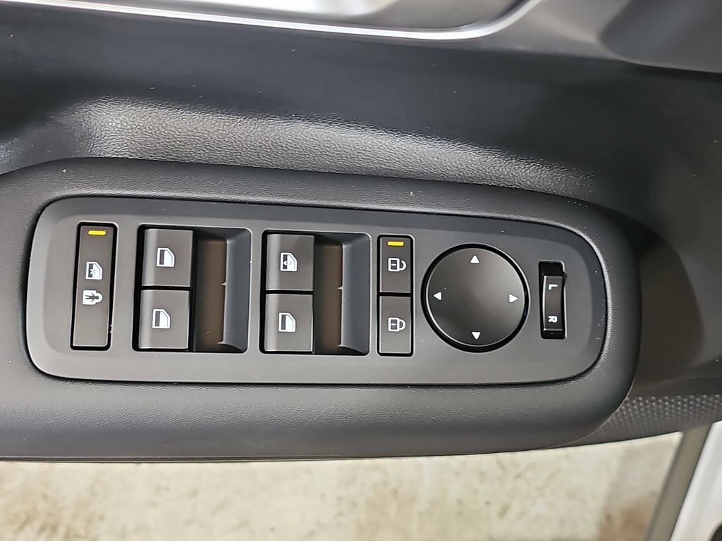 New 2026 Hyundai Santa Fe SE FWD image 28