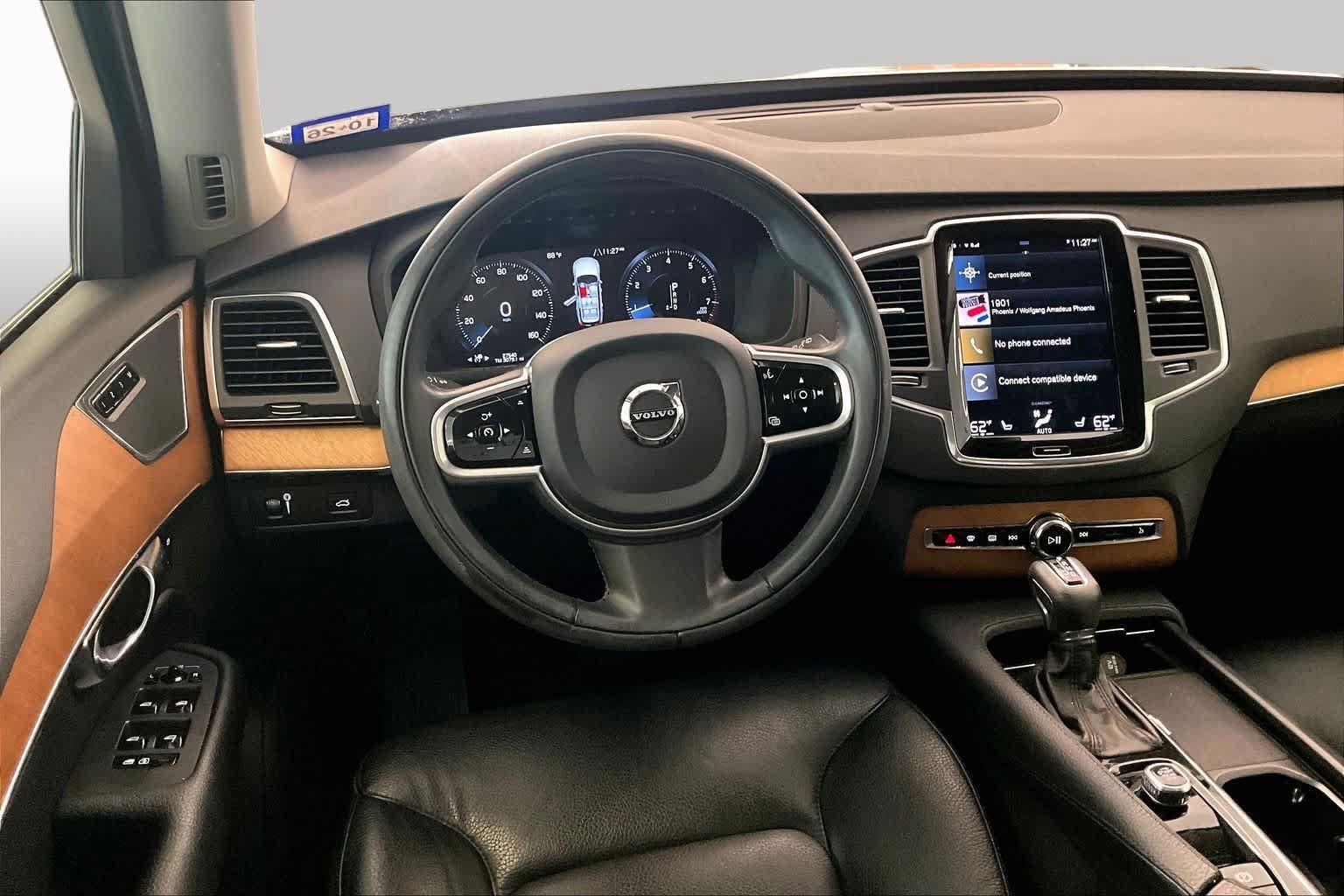 Used 2022 Volvo XC90 T5 Momentum w/ Climate Package FWD image 16