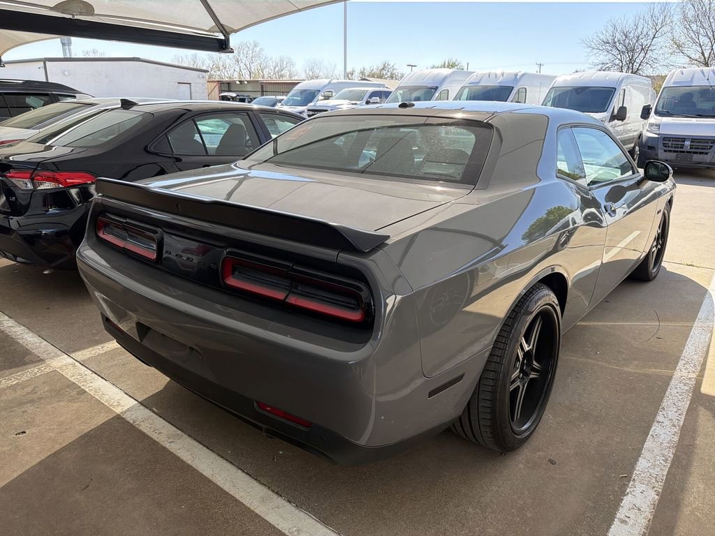 Used 2023 Dodge Challenger R/T w/ Blacktop Package image 2