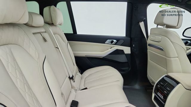 Used 2026 BMW X7 M60i AWD/4WD image 23