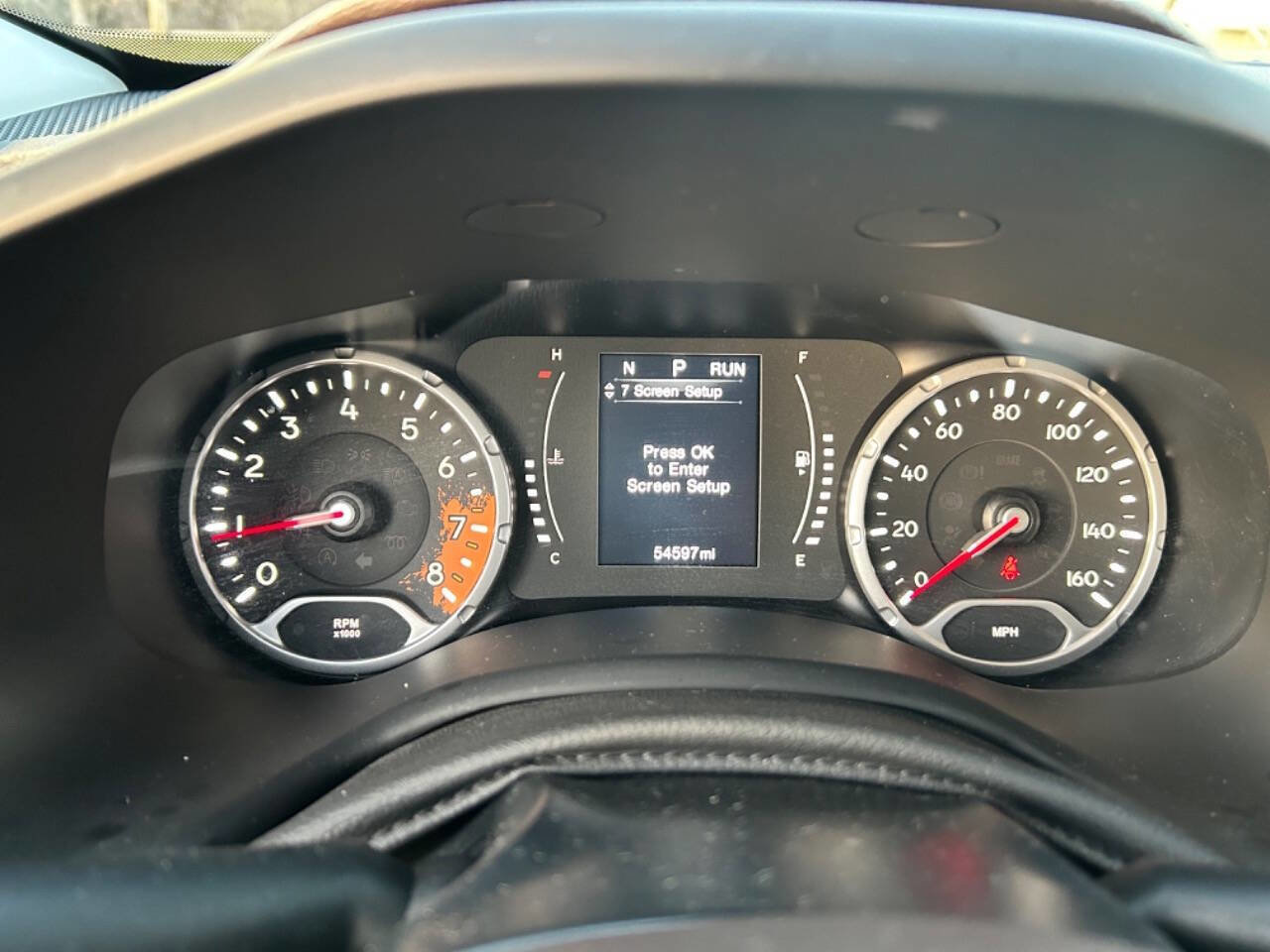 Used 2016 Jeep Renegade Latitude w/ Popular Equipment Group FWD image 16