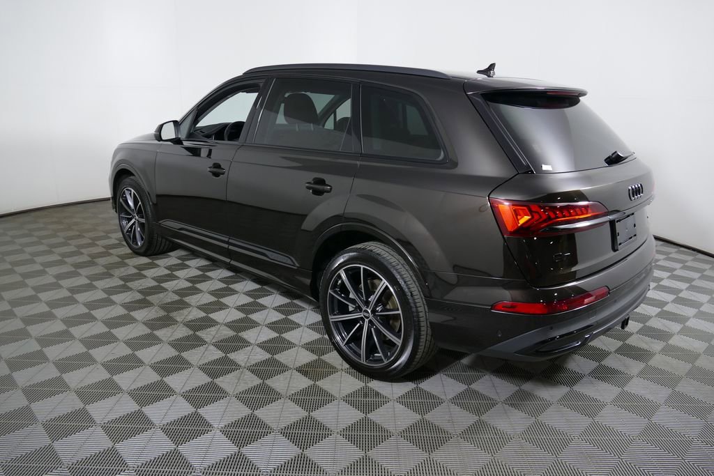 Used 2023 Audi Q7 3.0T Premium Plus w/ Premium Plus Package AWD/4WD image 29