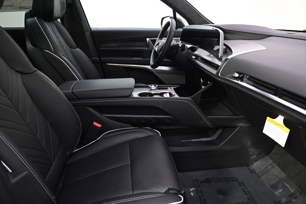 New 2026 Cadillac Vistiq Platinum image 16