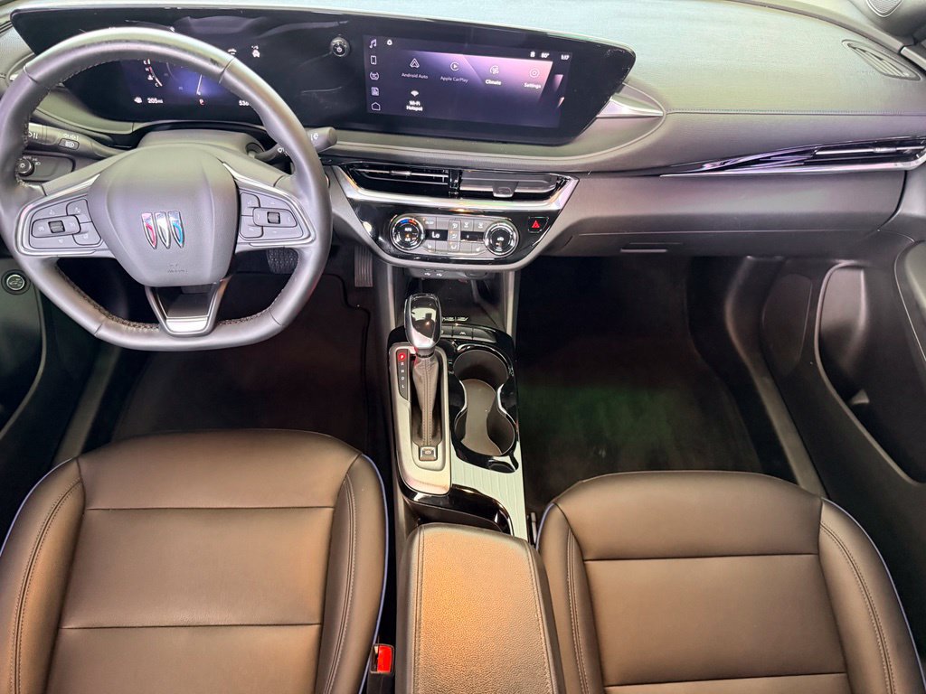 Used 2024 Buick Envista Sport Touring w/ Convenience I Package FWD image 17