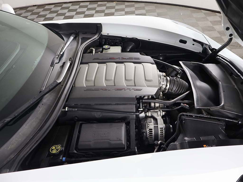 Used 2019 Chevrolet Corvette Stingray Coupe w/ 1LT image 17