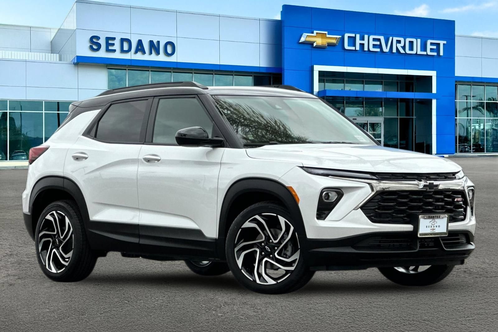 New 2026 Chevrolet TrailBlazer RS w/ Convenience Package FWD image 2