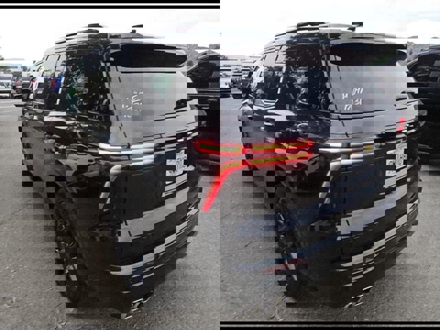 Used 2024 Chevrolet Traverse RS image 4