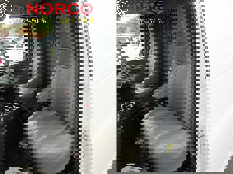 Used 2017 Chevrolet Express 2500 Extended image 10