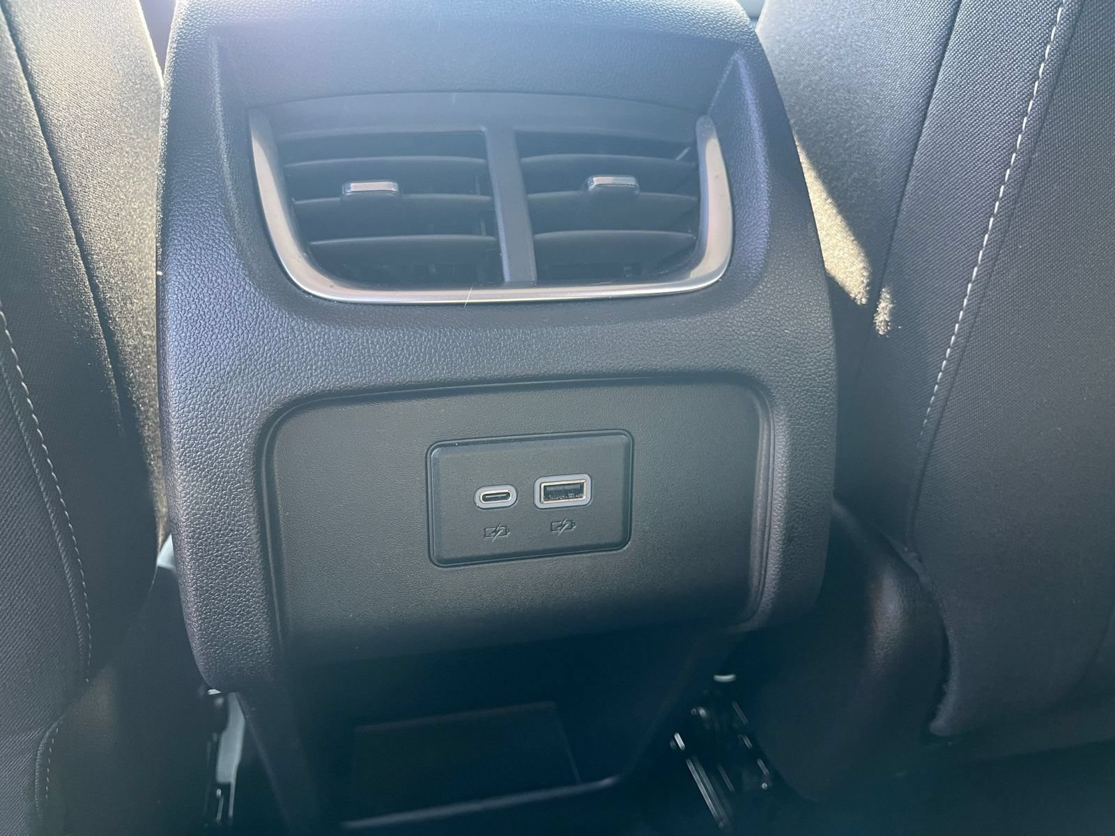 Used 2025 Chevrolet Blazer LT FWD image 23