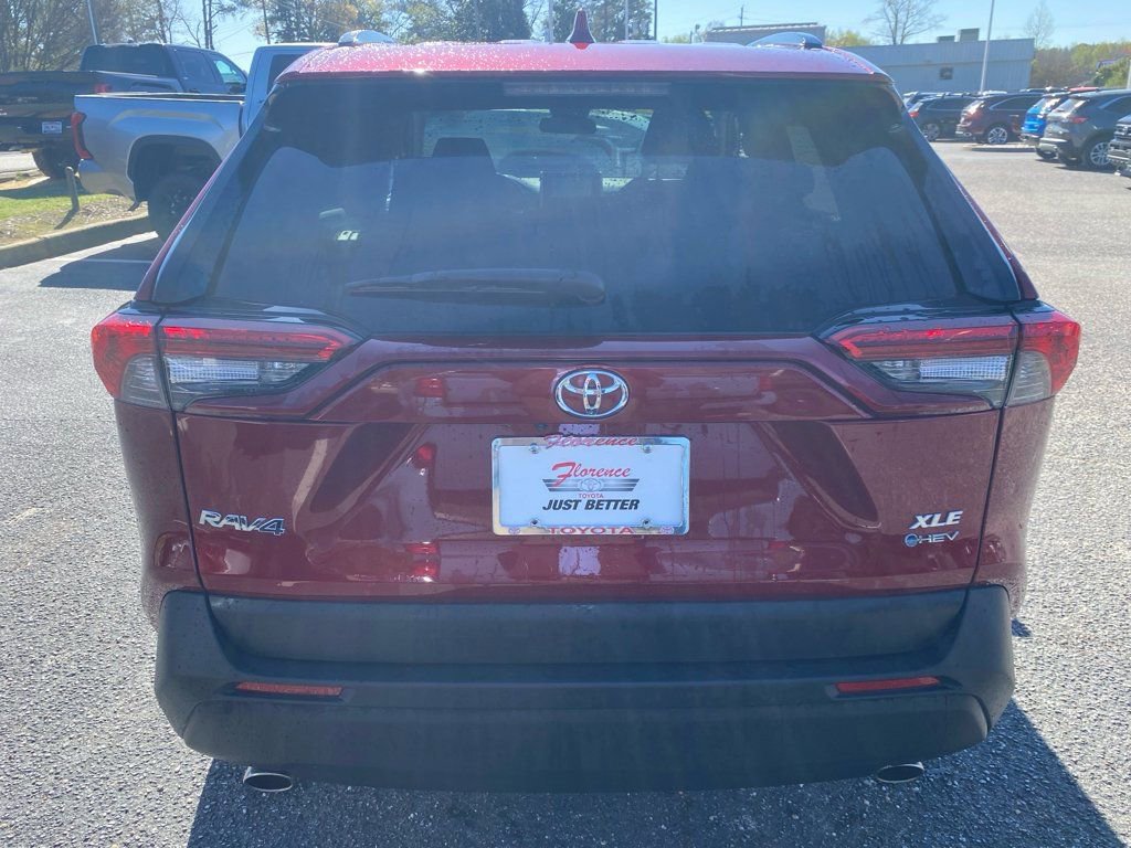 Used 2025 Toyota RAV4 XLE AWD/4WD image 12
