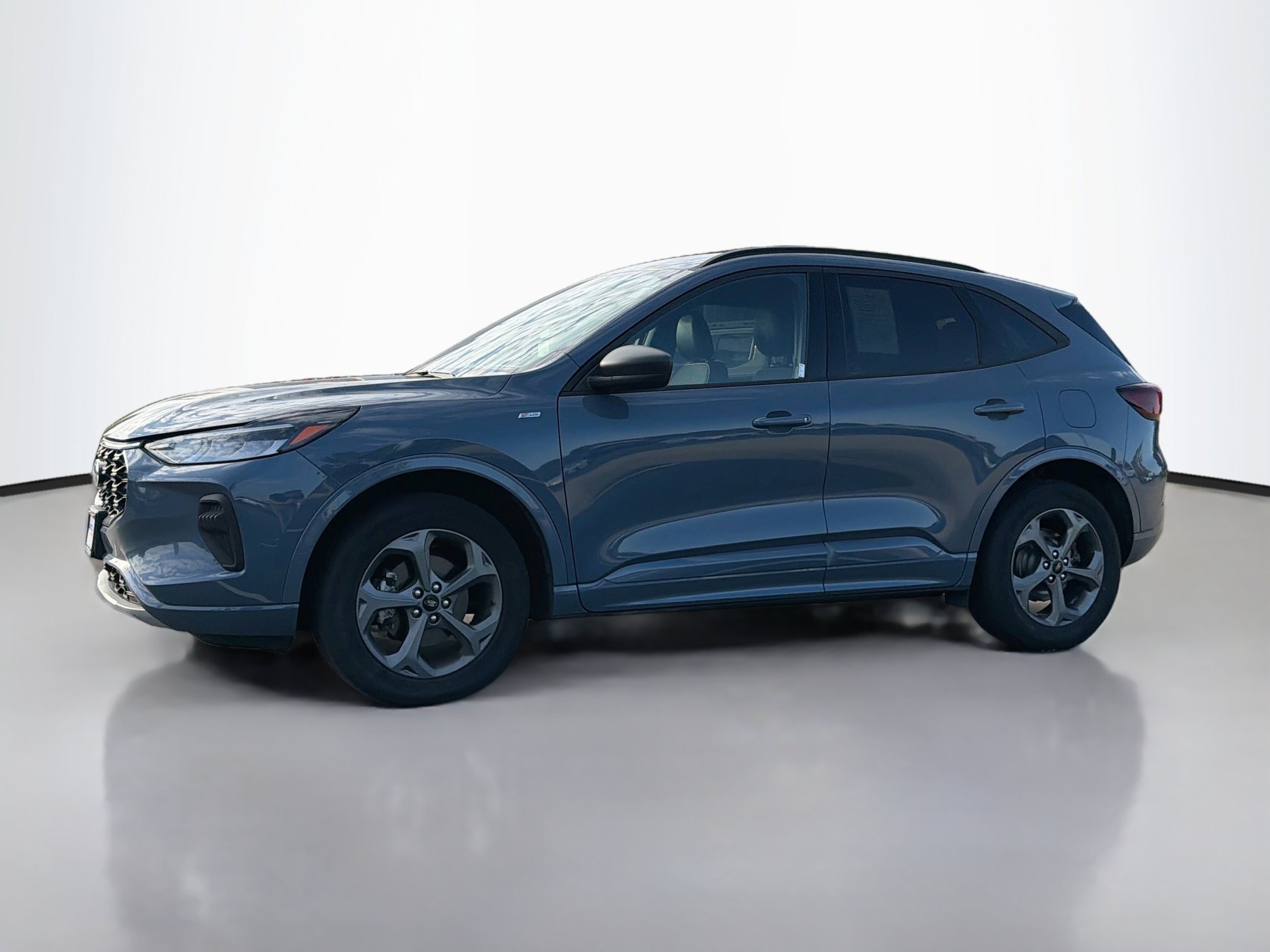 Used 2024 Ford Escape ST-Line AWD/4WD image 3