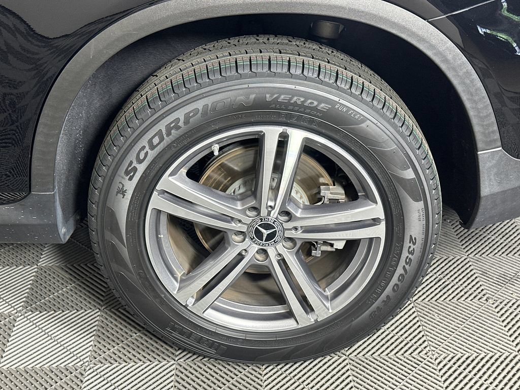 Certified 2022 Mercedes-Benz GLC 300 image 22