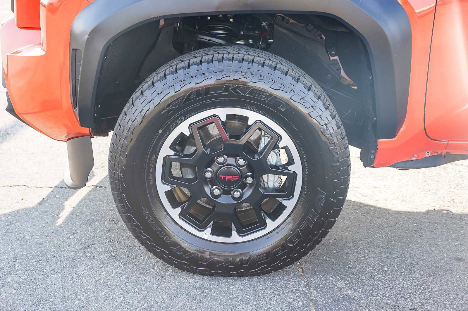 Used 2024 Toyota Tacoma TRD Off-Road image 9