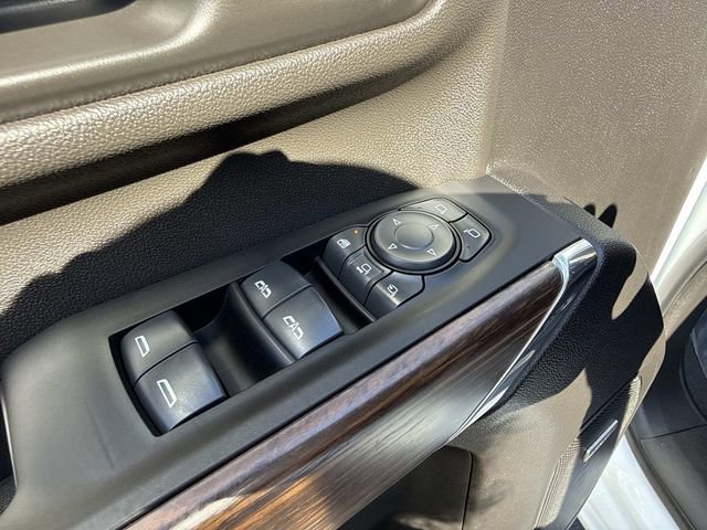 Used 2023 Chevrolet Silverado 3500 High Country w/ Z71 Off-Road Package image 9