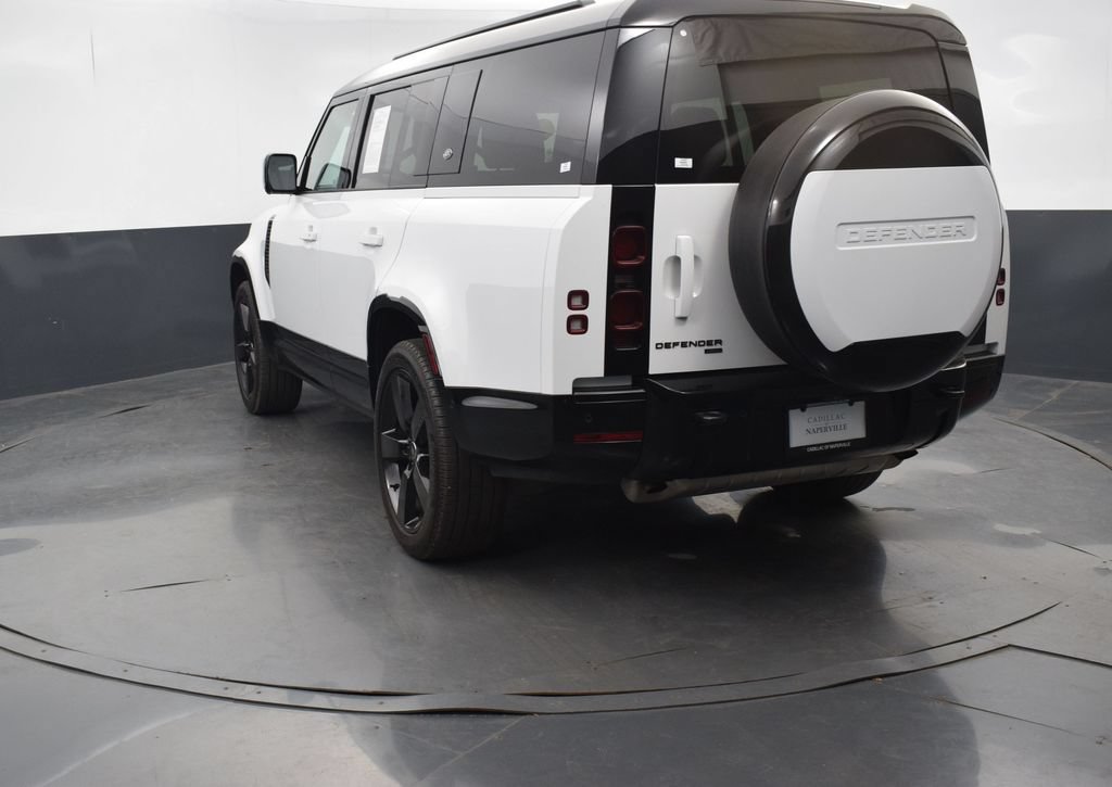 Used 2023 Land Rover Defender 130 X-Dynamic SE AWD/4WD image 3