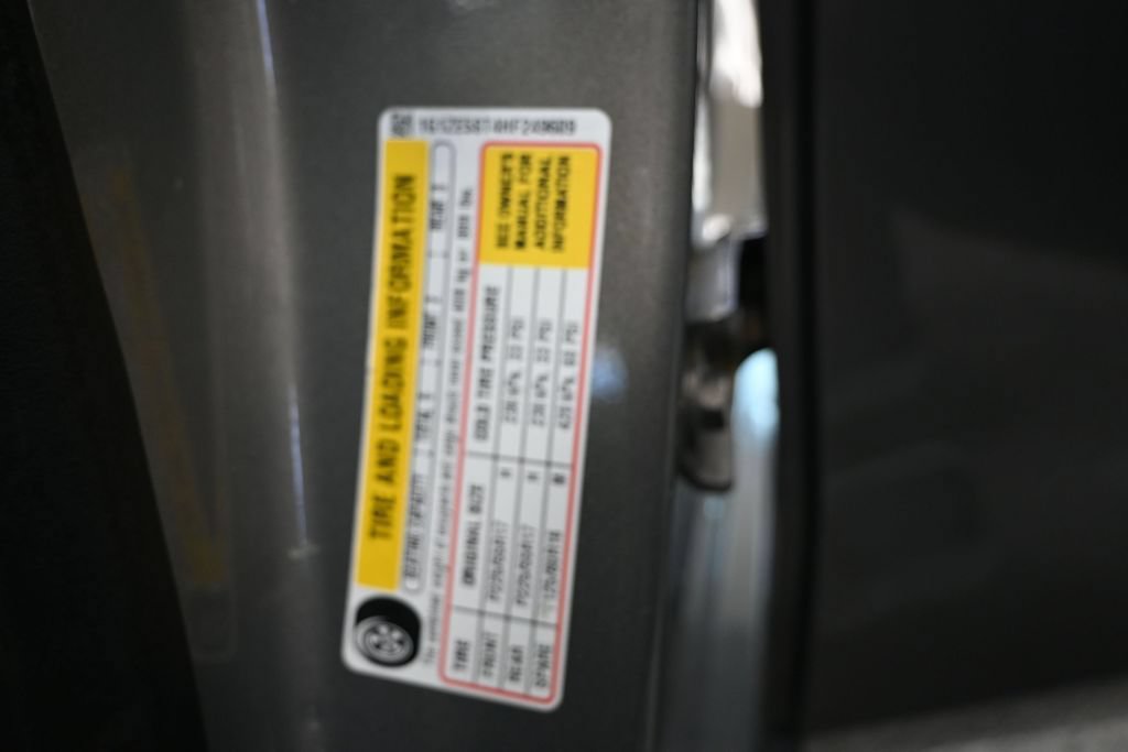 Used 2017 Chevrolet Malibu LT FWD image 50