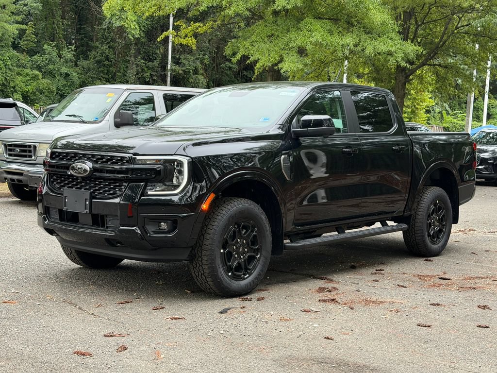 New 2026 Ford Ranger Lariat w/ Black Appearance Package AWD/4WD image 3