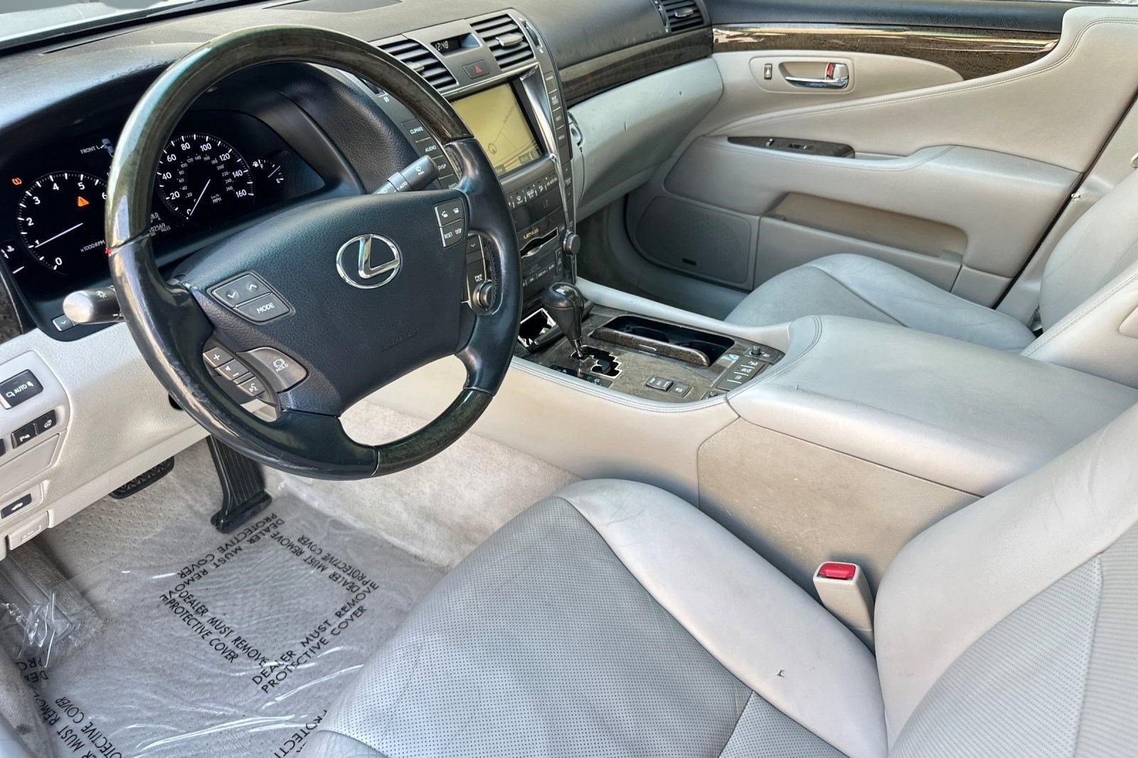 Used 2007 Lexus LS 460 image 4