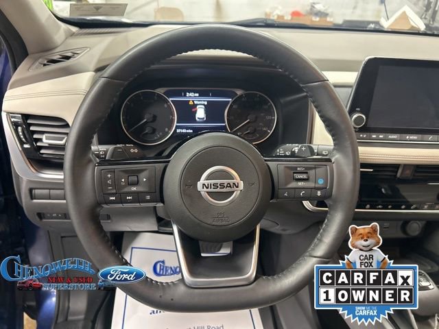 Used 2021 Nissan Rogue SV w/ Premium Package image 16