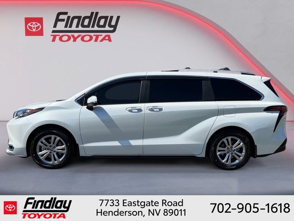 Certified 2024 Toyota Sienna Platinum AWD/4WD image 10
