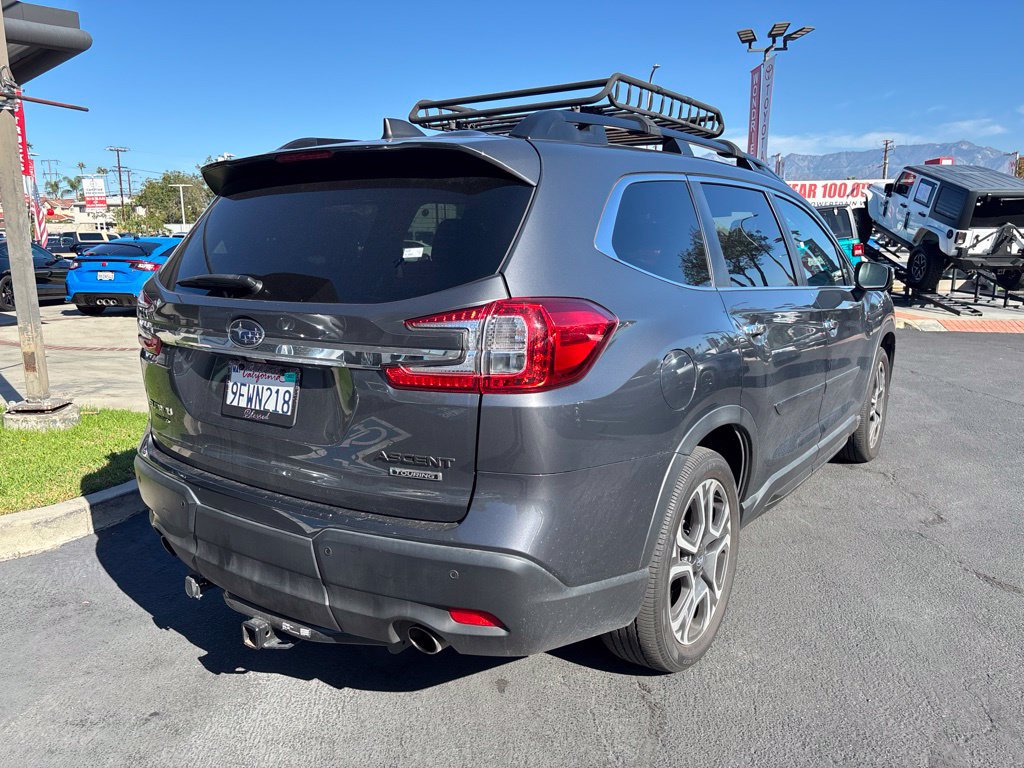 Used 2023 Subaru Ascent Touring AWD/4WD image 4