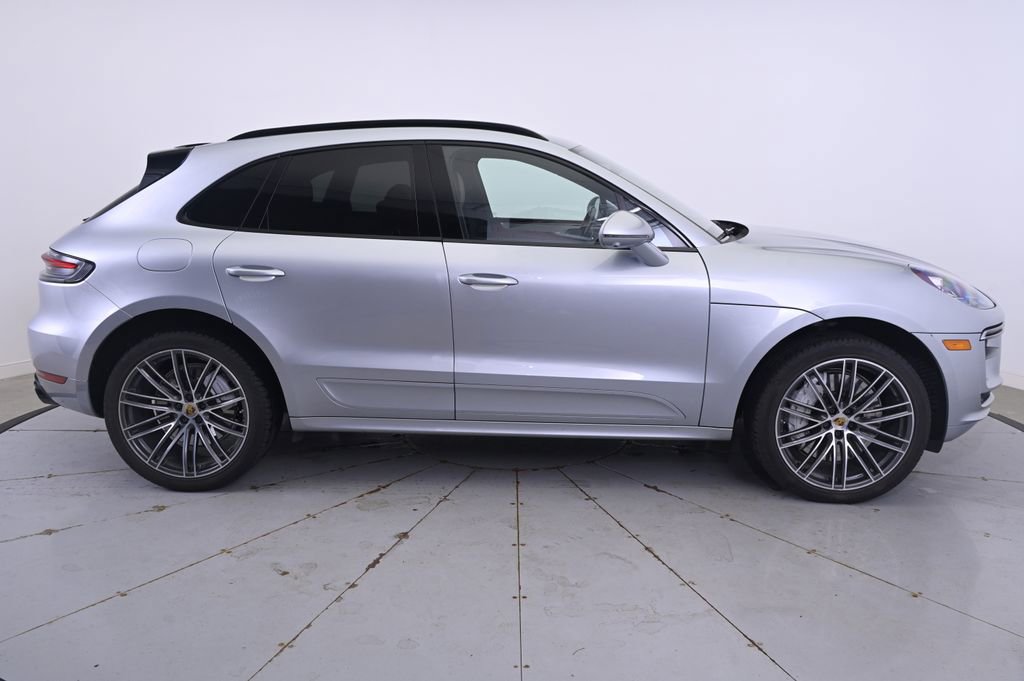 Certified 2021 Porsche Macan Turbo image 8