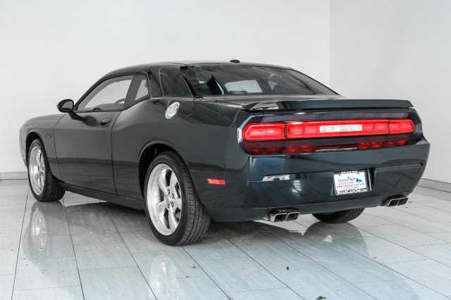 Used 2009 Dodge Challenger R/T RWD image 8