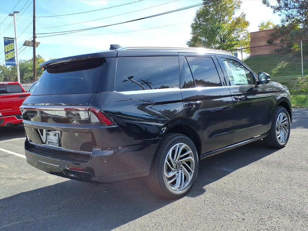 New 2025 Lincoln Navigator Reserve image 7