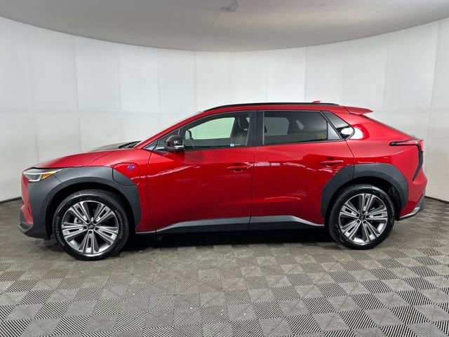 Used 2024 Subaru Solterra Limited image 6