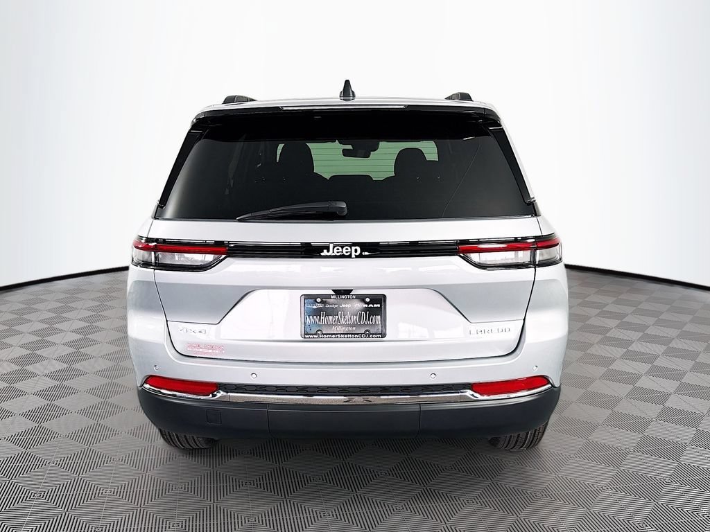 New 2026 Jeep Grand Cherokee Laredo AWD/4WD image 6