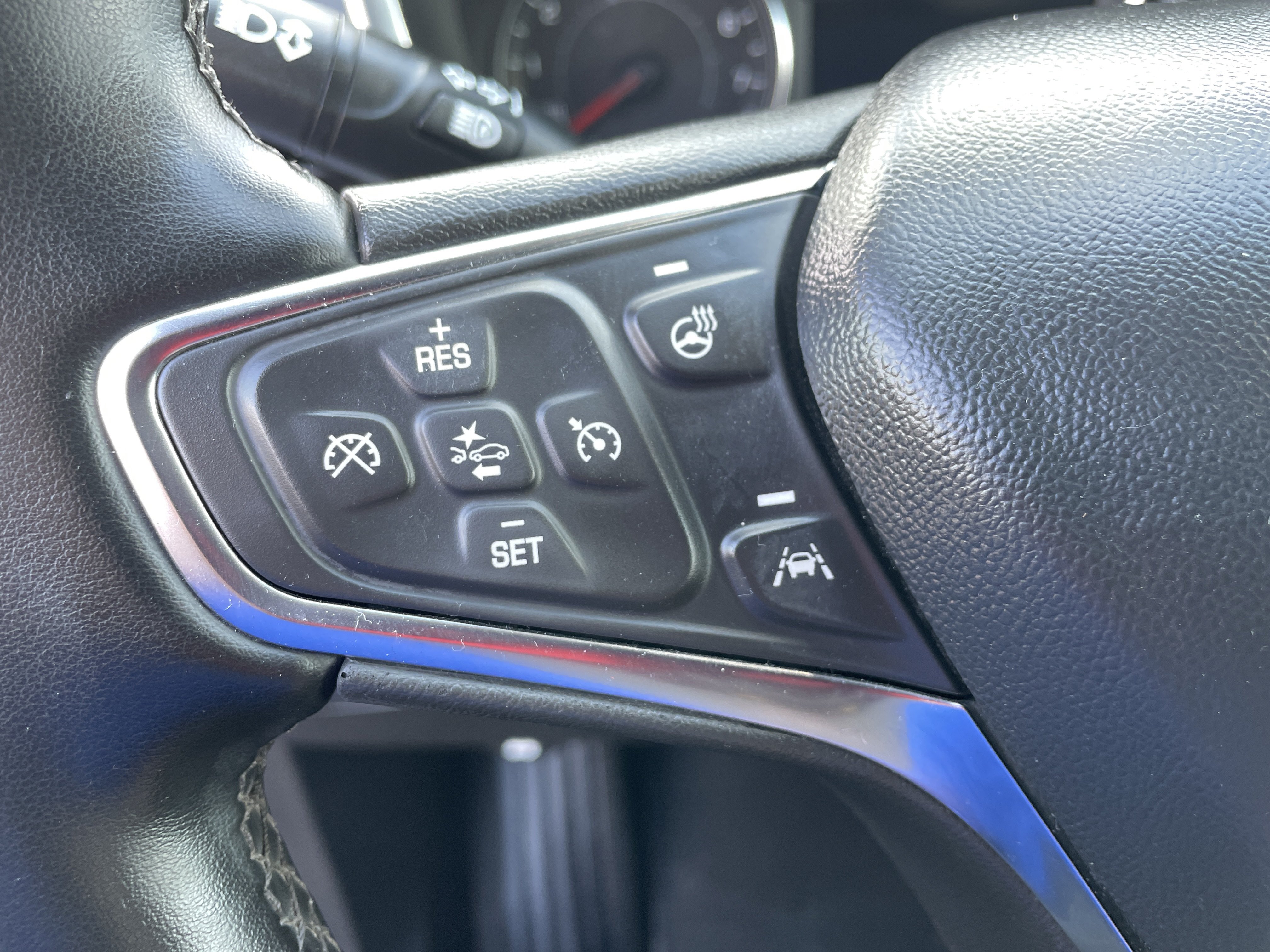 Used 2024 Chevrolet Equinox LT AWD/4WD image 33
