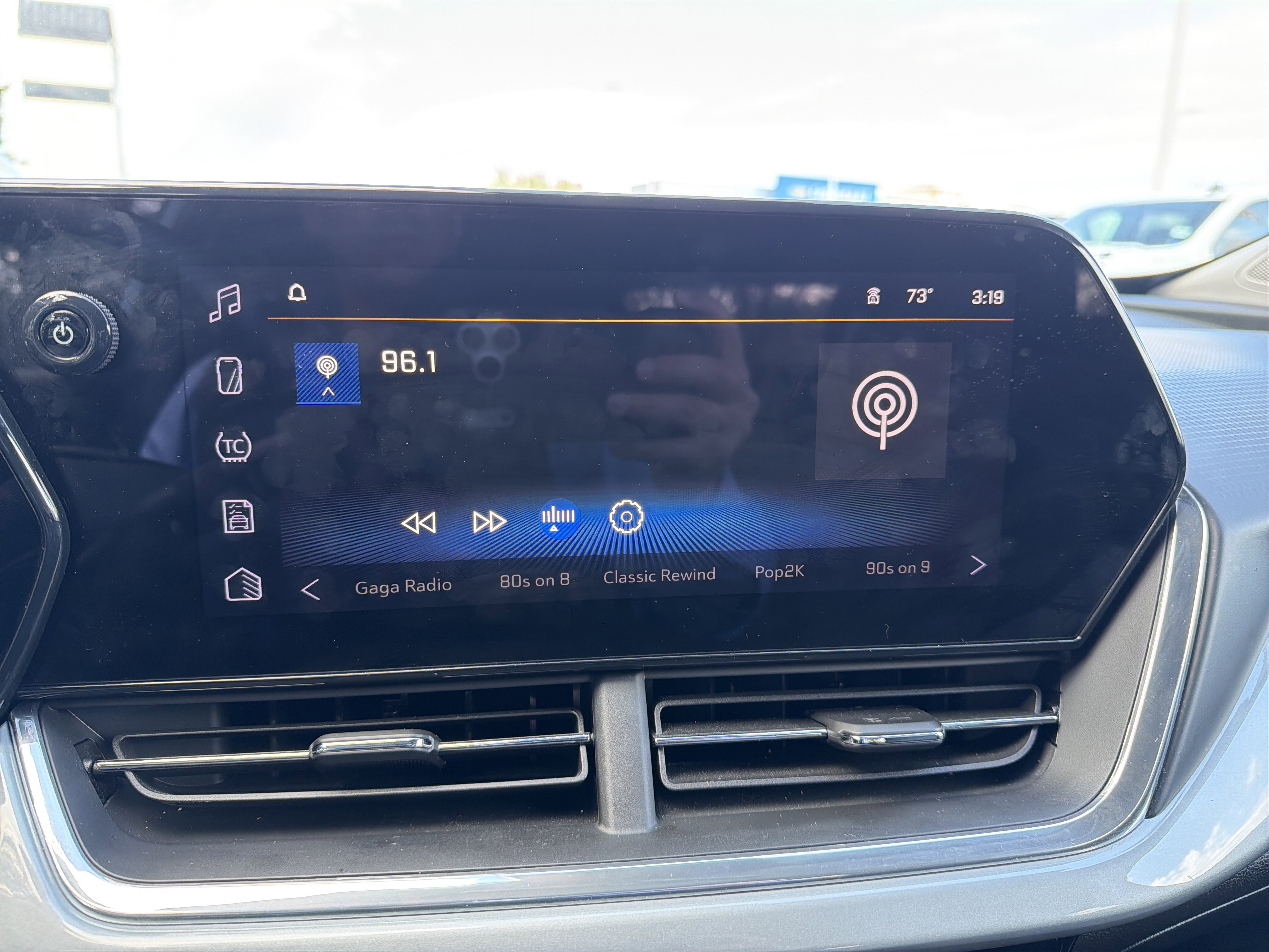 Used 2024 Chevrolet Trax LT w/ Driver Confidence Package image 23