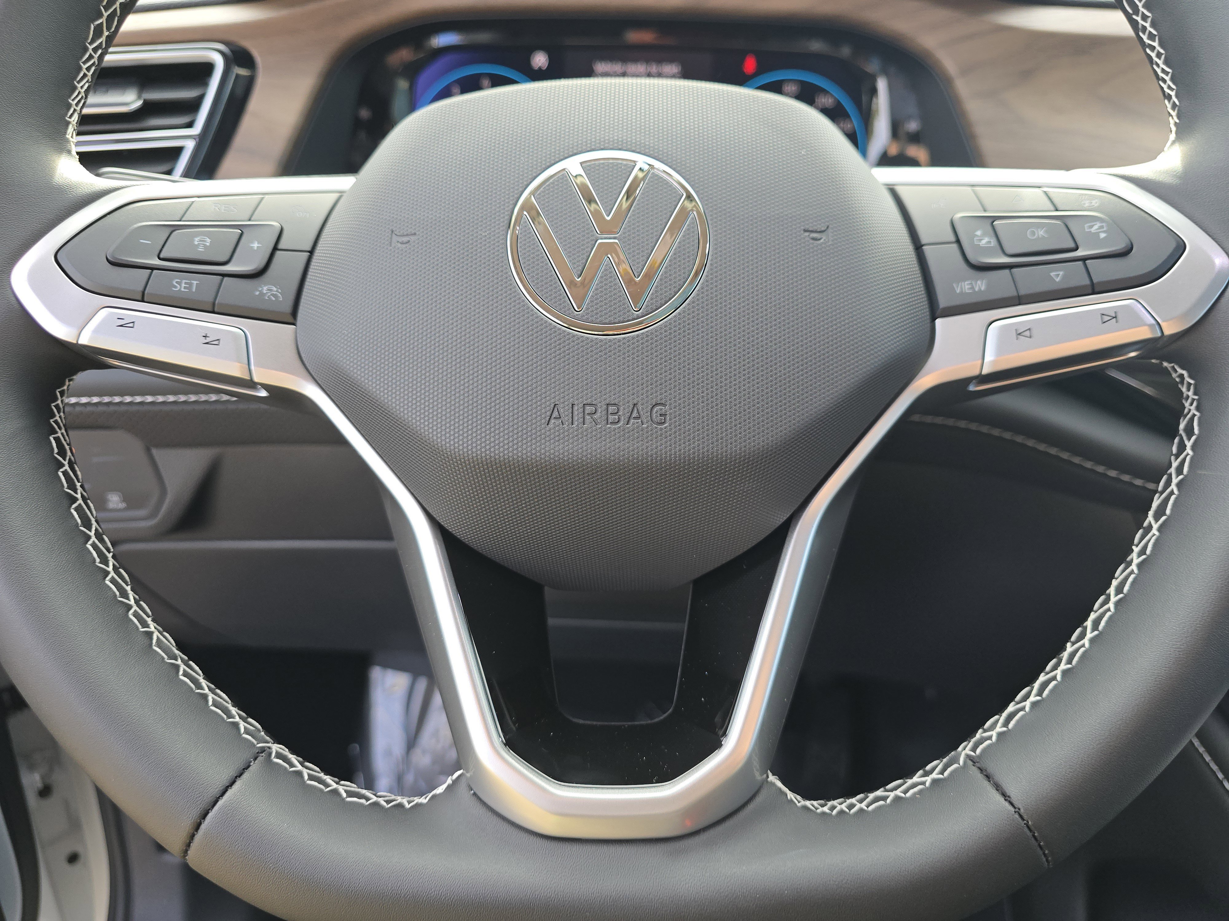 New 2026 Volkswagen Atlas SE image 21