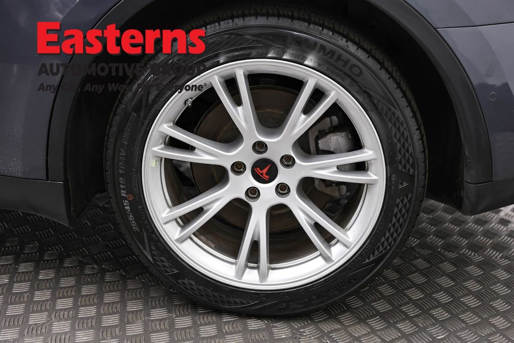 Used 2022 Tesla Model Y Long Range image 30