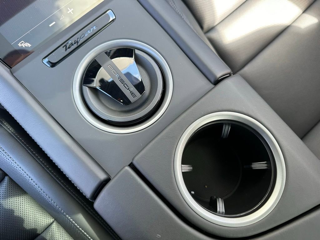 Used 2025 Porsche Taycan 4S image 17
