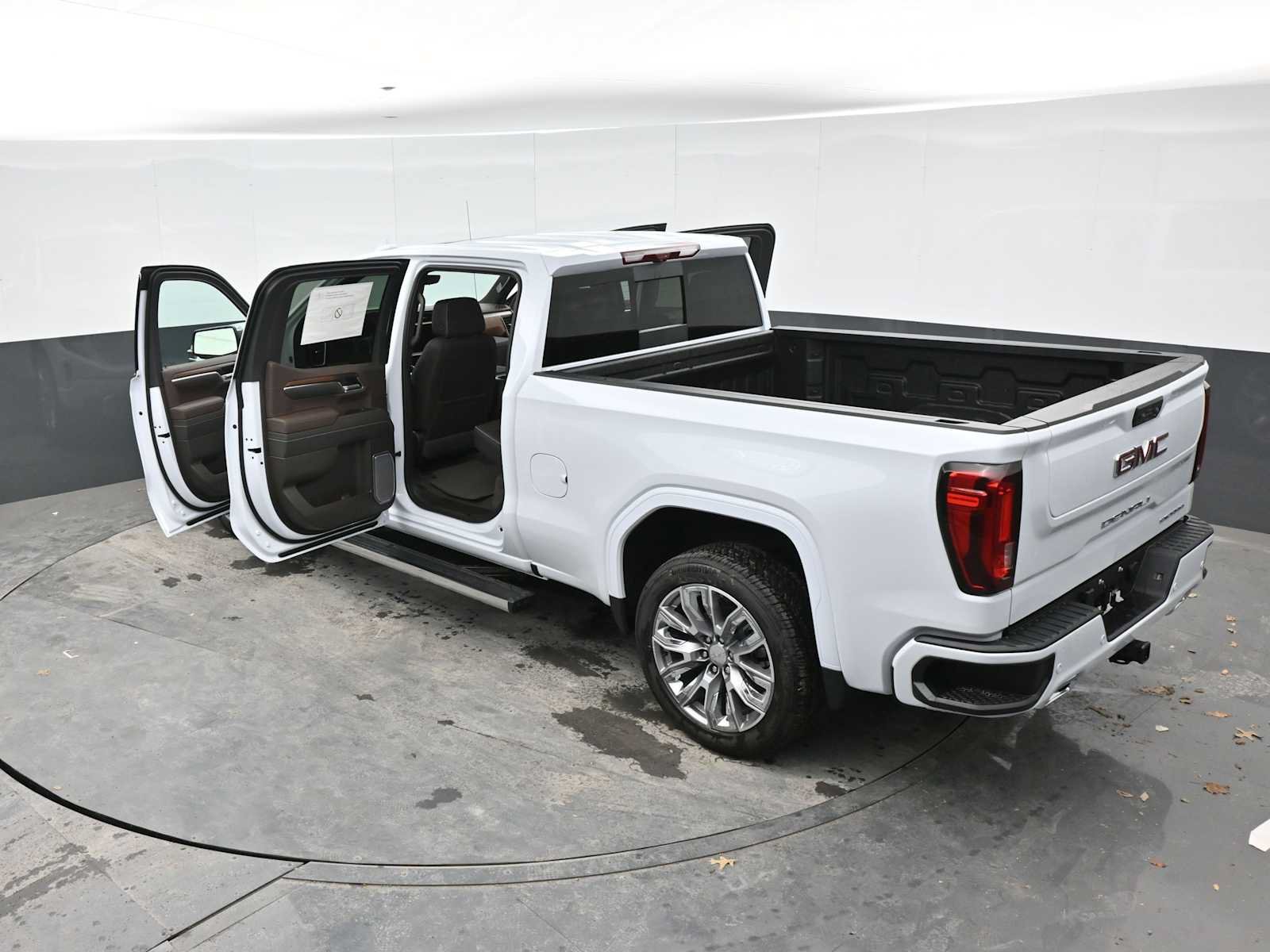 New 2026 GMC Sierra 1500 Denali w/ Denali Reserve Package AWD/4WD image 34