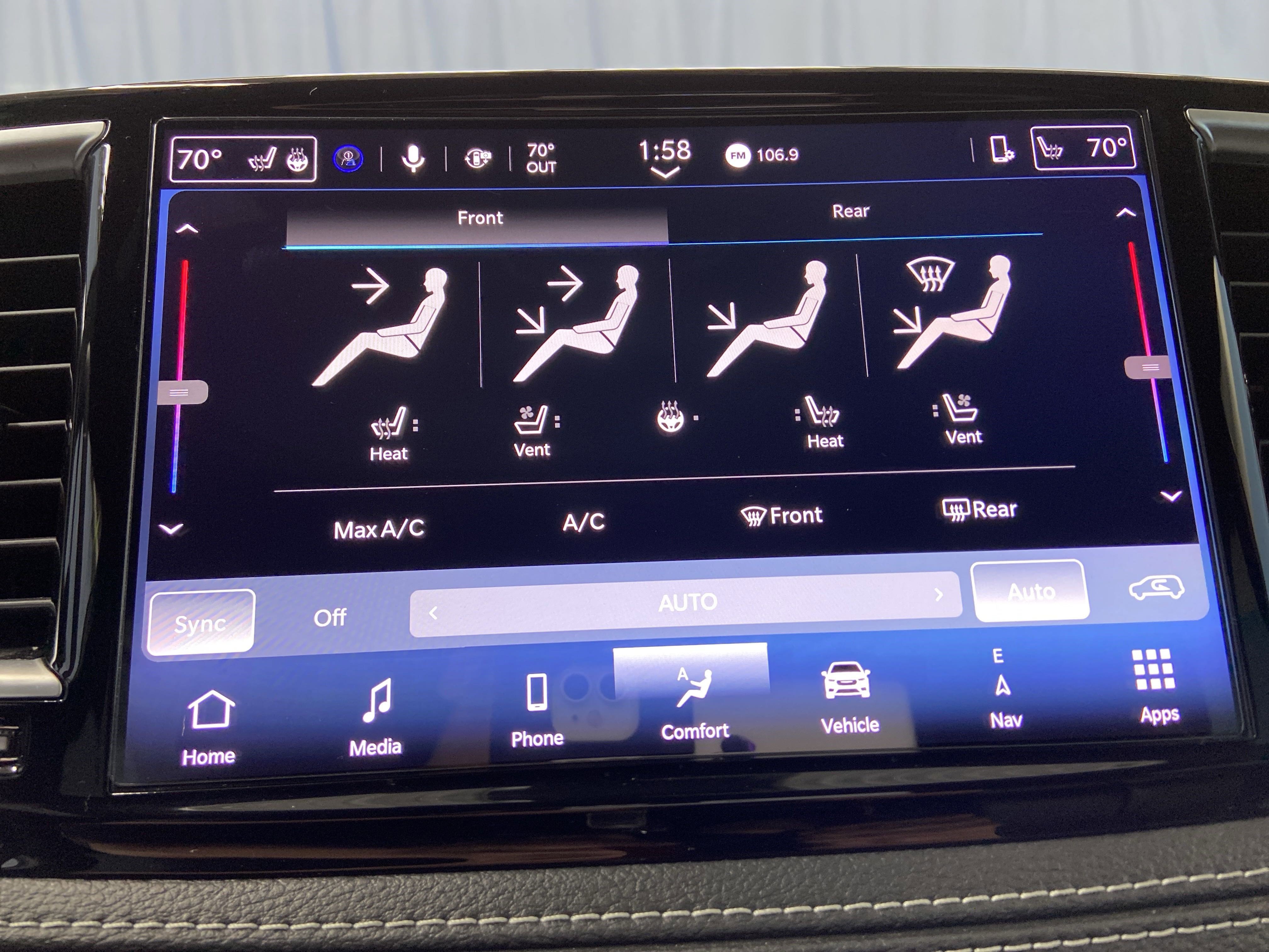 Used 2022 Chrysler Pacifica Limited w/ S Appearance Package image 17