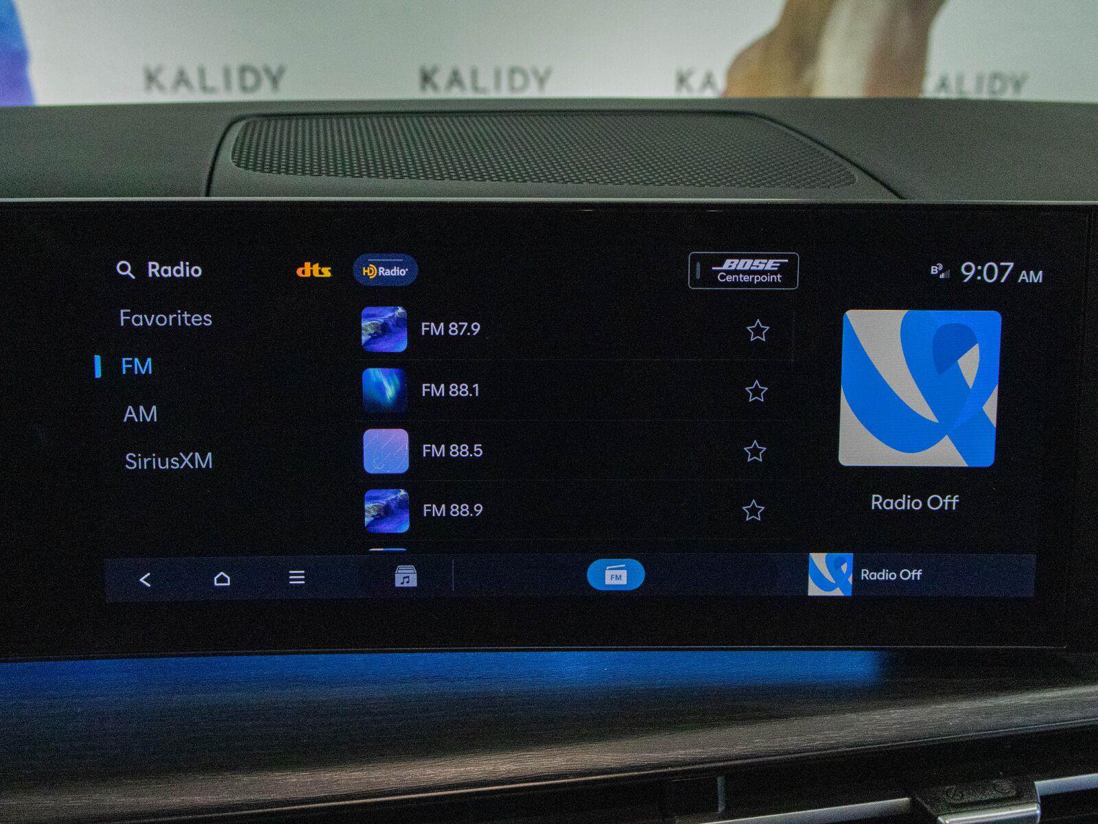 Used 2024 Hyundai Santa Fe Limited FWD image 9
