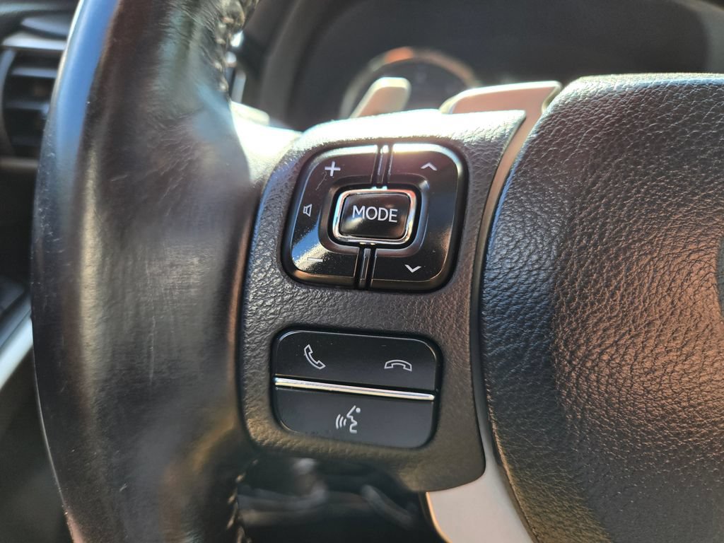 Used 2017 Lexus IS 300 AWD image 20